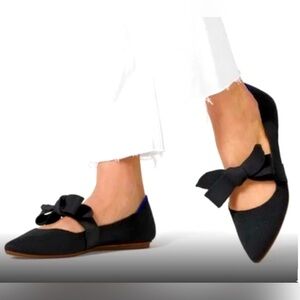 Brand New Rothy’s Classic Black Pointed Toe  Bow Ballet Black Flats